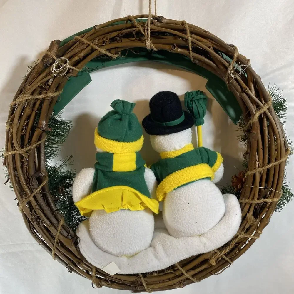 University Of Oregon Ducks Christmas Wreath Happy Holidays Snowman Woman Couple